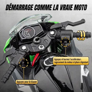 Démarrage réaliste de la moto à l'échelle 1:9 Kawasaki Ninja 400 : rugissement du moteur, phare et klaxon